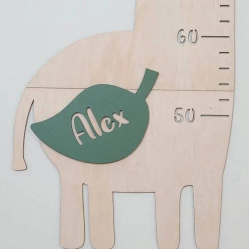 PersonalizedWoodenBabyGrowthChart Detail2